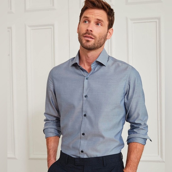 RW&CO. Navy Tailored Fit Spread Collar Dress Shirt - Picture 1 of 7
